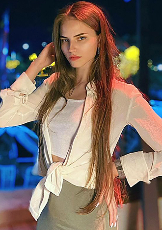Gorgeous single women and man: Russian glamour Singles Maria from Odesa